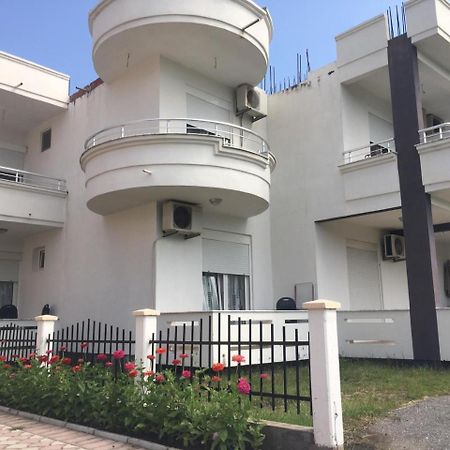 Apartmani Agovic Ulcinj Exteriör bild