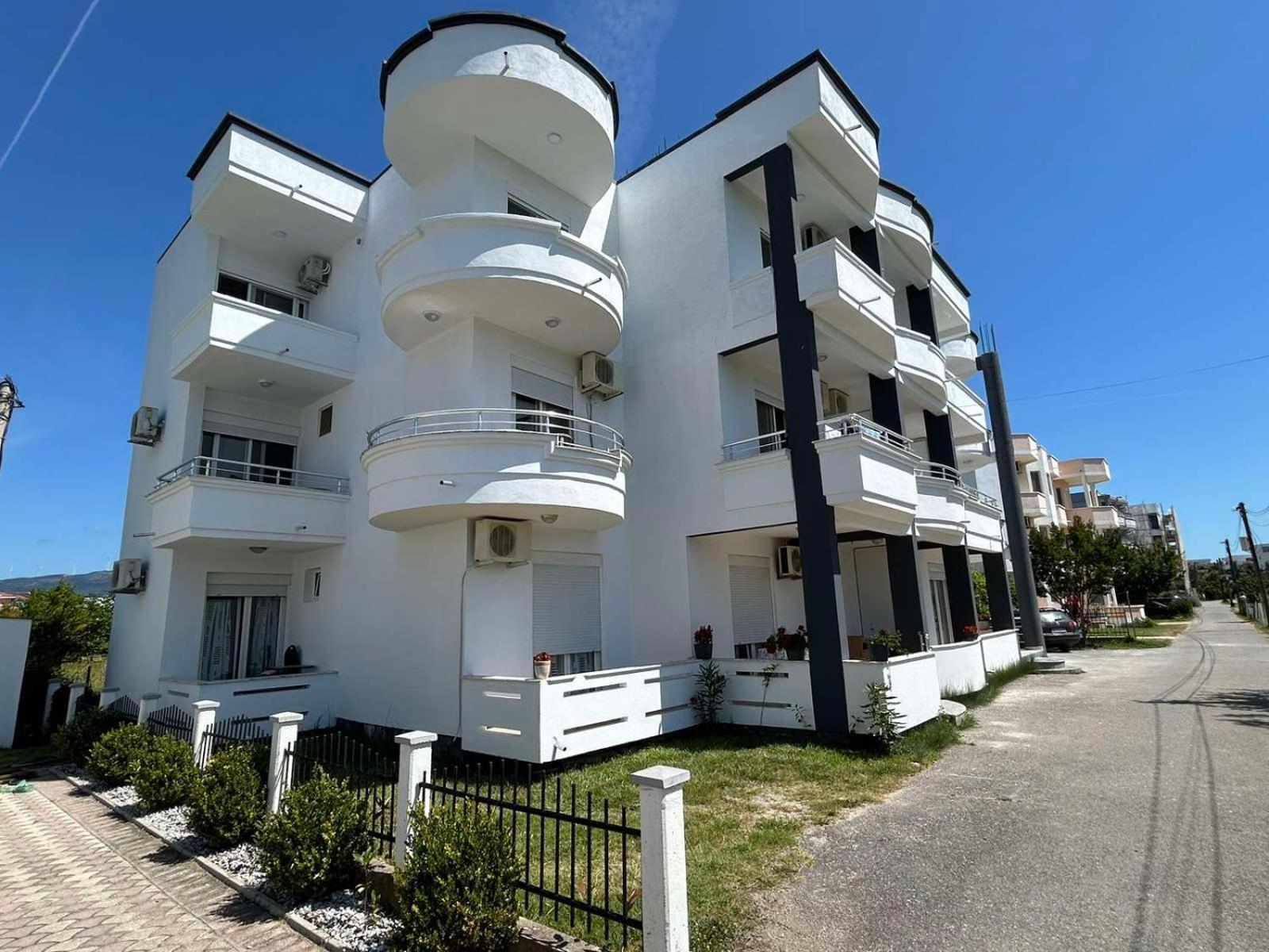 Apartmani Agovic Ulcinj Exteriör bild