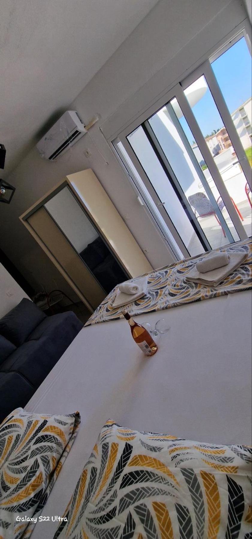 Apartmani Agovic Ulcinj Exteriör bild