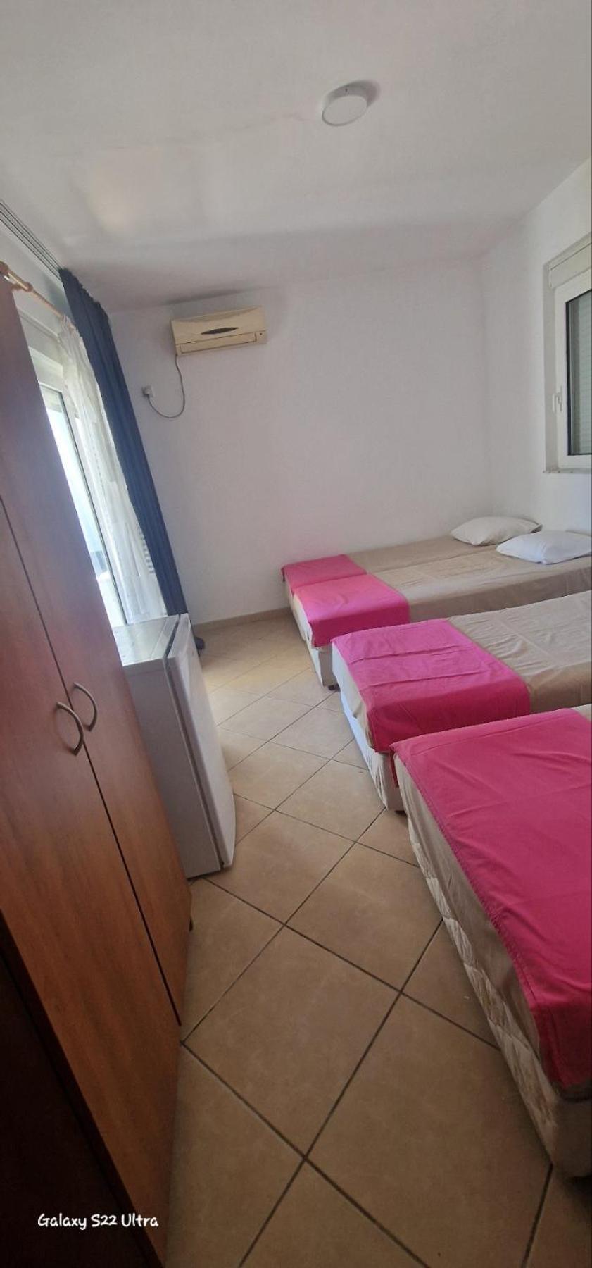 Apartmani Agovic Ulcinj Exteriör bild