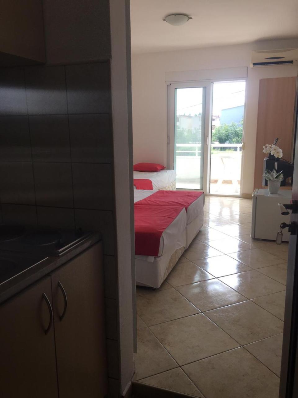 Apartmani Agovic Ulcinj Exteriör bild
